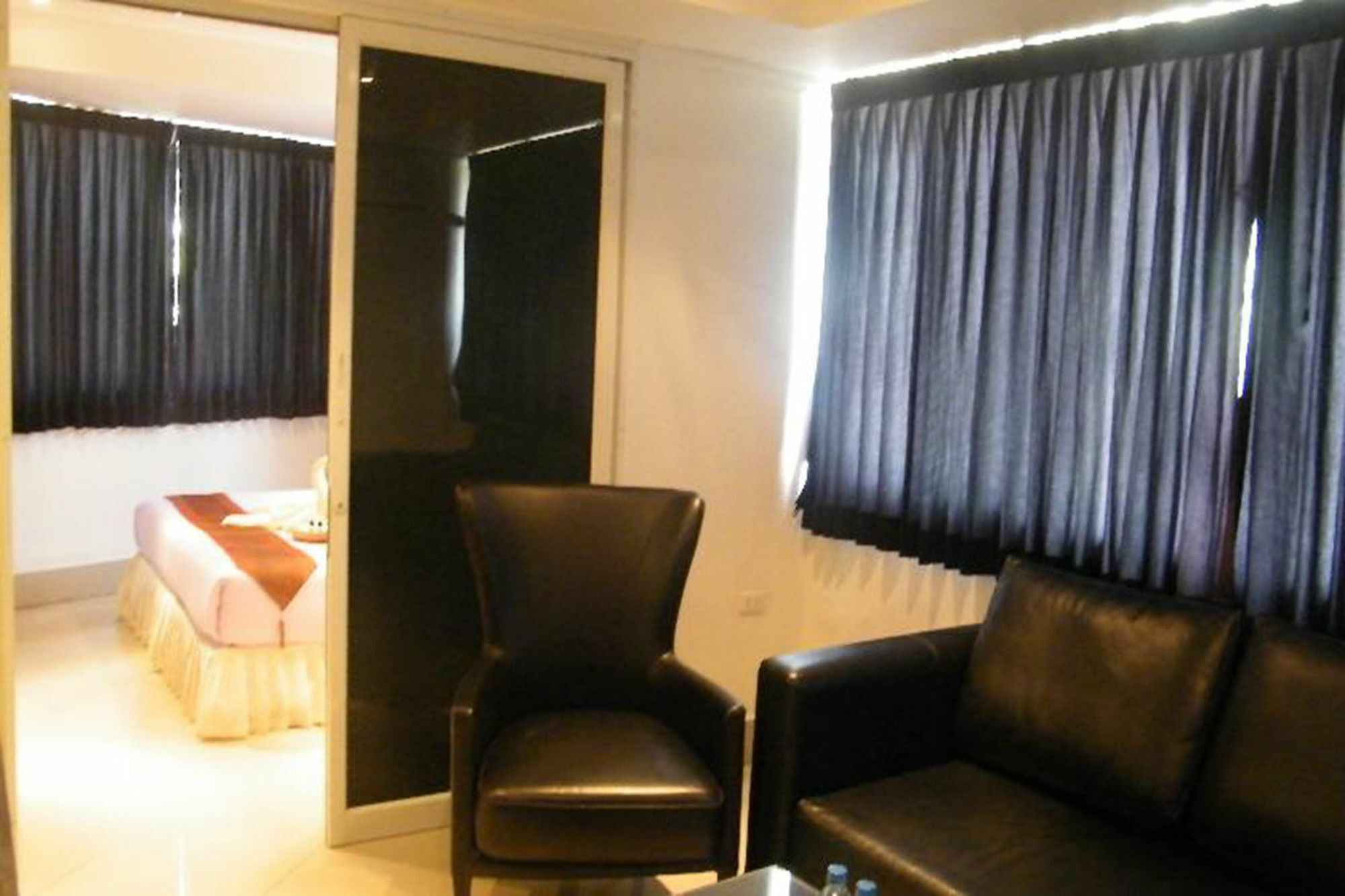 Oyo 835 Koh Chang Luxury Hotel Exterior foto