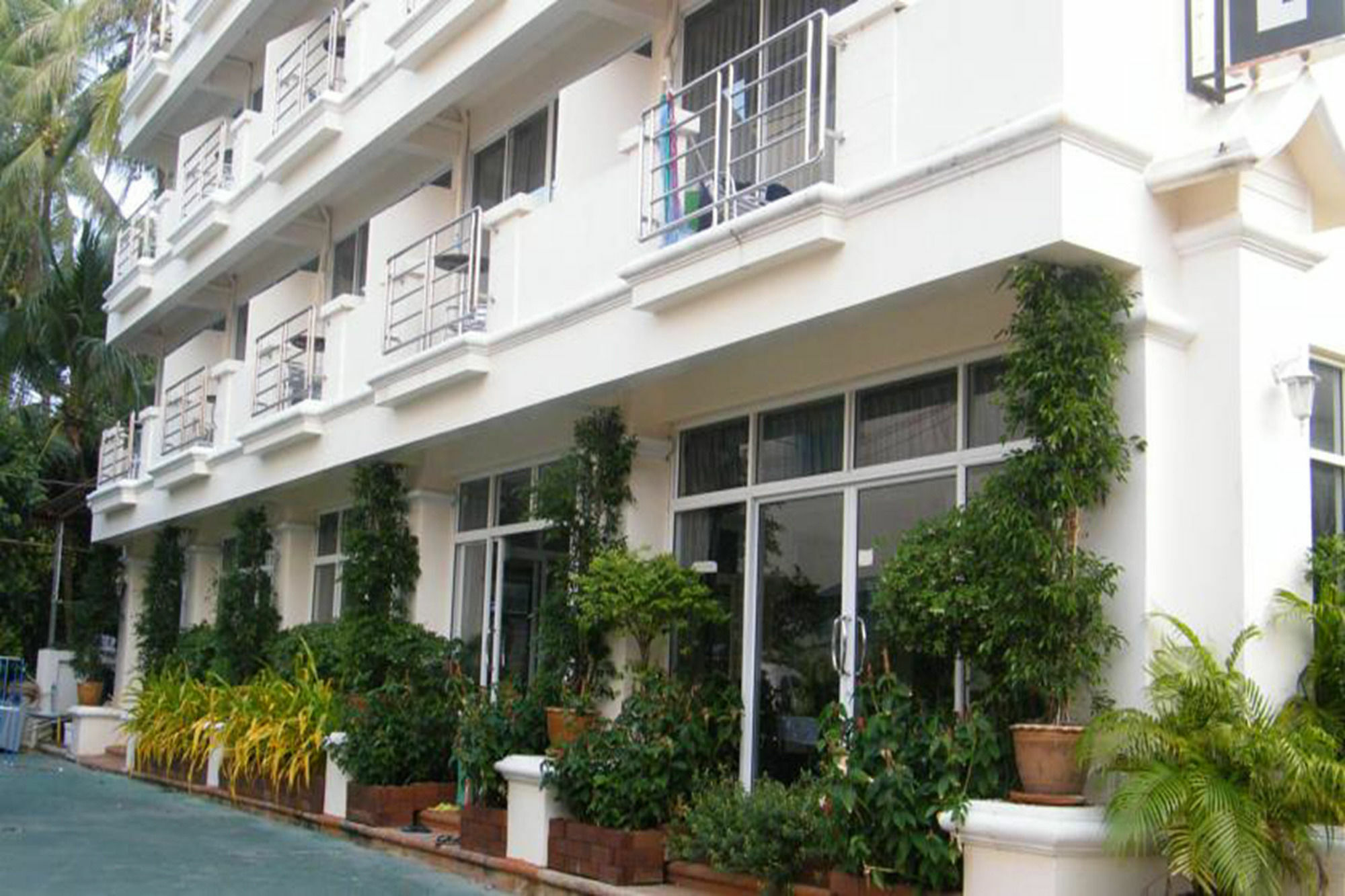 Oyo 835 Koh Chang Luxury Hotel Exterior foto